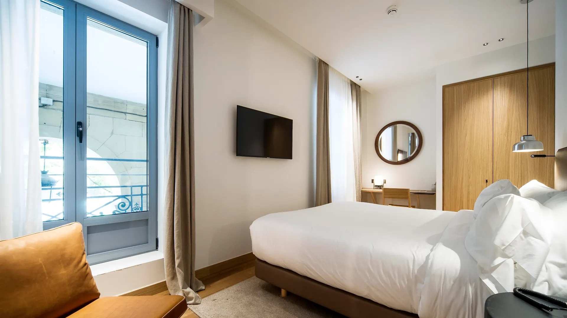 Hotel Arbaso 圣塞瓦斯蒂安 4*,